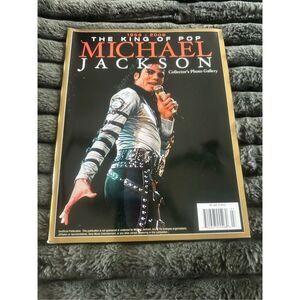 Michael Jackson The King Of Pop 1958 -2009 Collector’s Photo Gallery